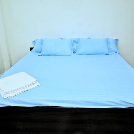 Pitambara Dham Hotel Vrindāvan Buitenkant foto